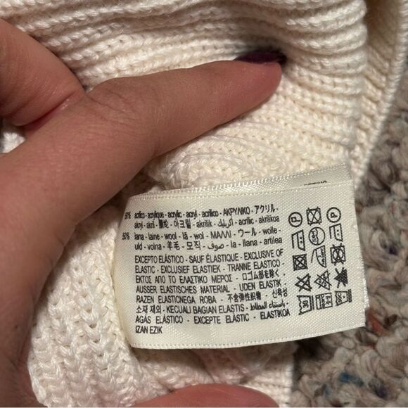 Zara White Ribbed Knit Oversized Sweater Vest- Size Small - Picture 7 of 8